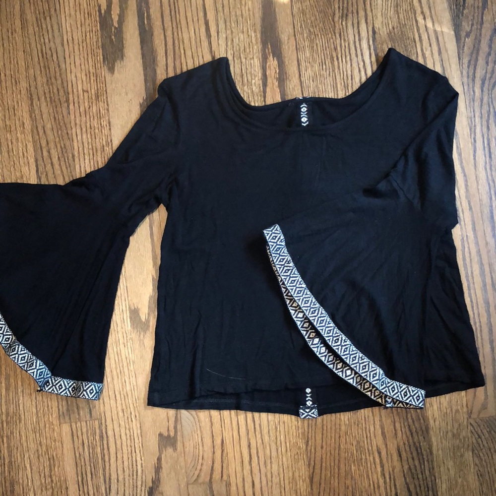 Bell sleeve blouse